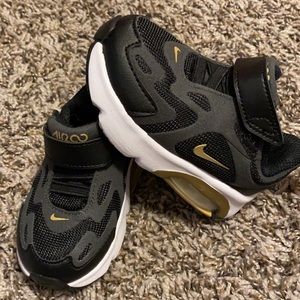 Toddler Nikes 5c